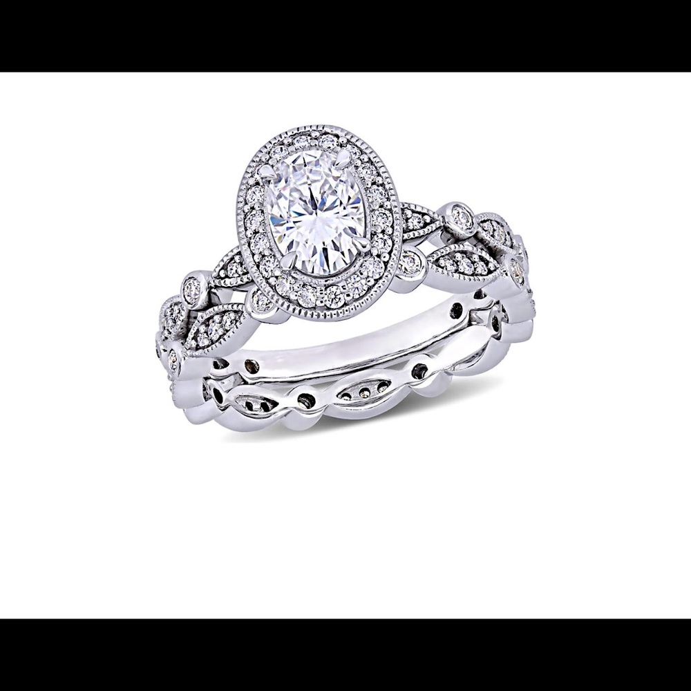 Beautiful White Gold Moissanite Bridal Set